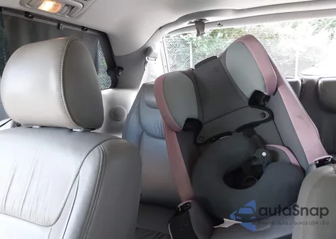 2010 Toyota Sienna Xle/Xle Limited from USA, damaged, VIN 5TDDK4CC6ASO29395